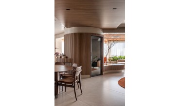Adegas inusitadas projetadas por arquitetos para te inspirar a aderir uma em sua casa