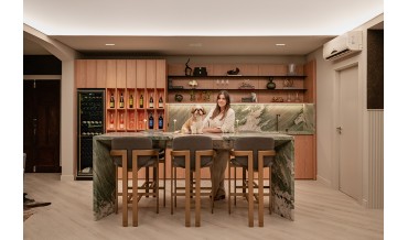 Espaço Wine, assinado por Mariana Oliveira, propõe sofisticação e encontros na Campinas Decor 2025